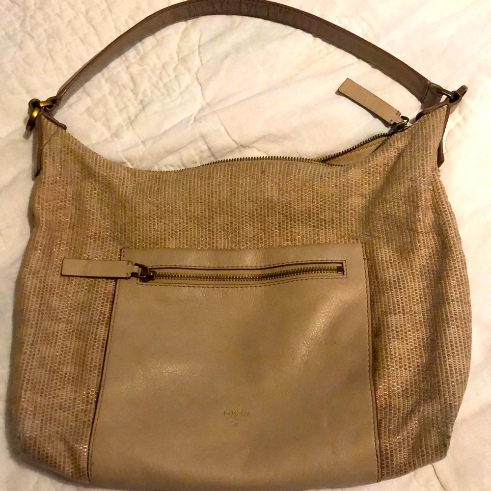 CLEARANCE!!!!!Fossil shoulder bag, used